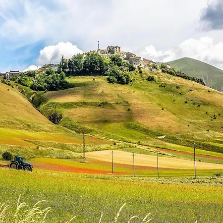 Holiday Home Near Assisi And Mount Subasio, Cleaning Included Ассизи